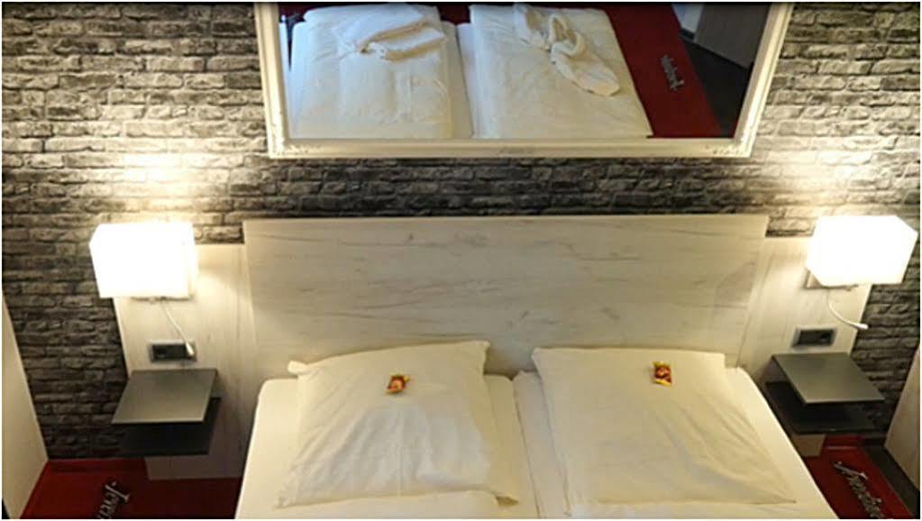 Hotel Im Schuetzenhof, Jever Zewnętrze zdjęcie